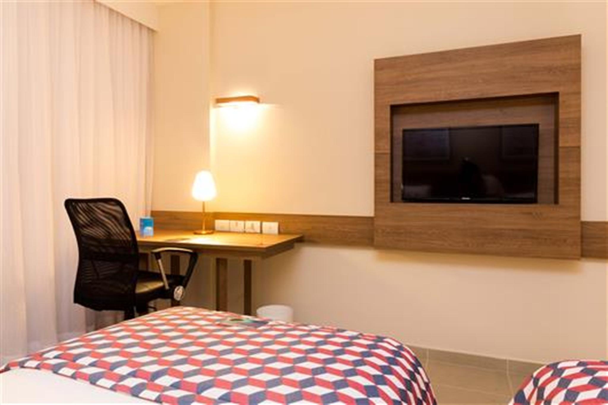 Tulip Inn Кампус дус Гойтаказиш Екстериор снимка