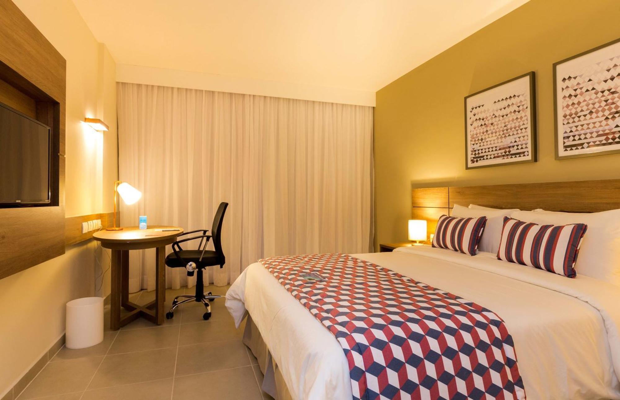 Tulip Inn Кампус дус Гойтаказиш Стая снимка