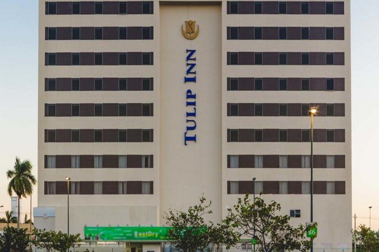 Tulip Inn Кампус дус Гойтаказиш Екстериор снимка